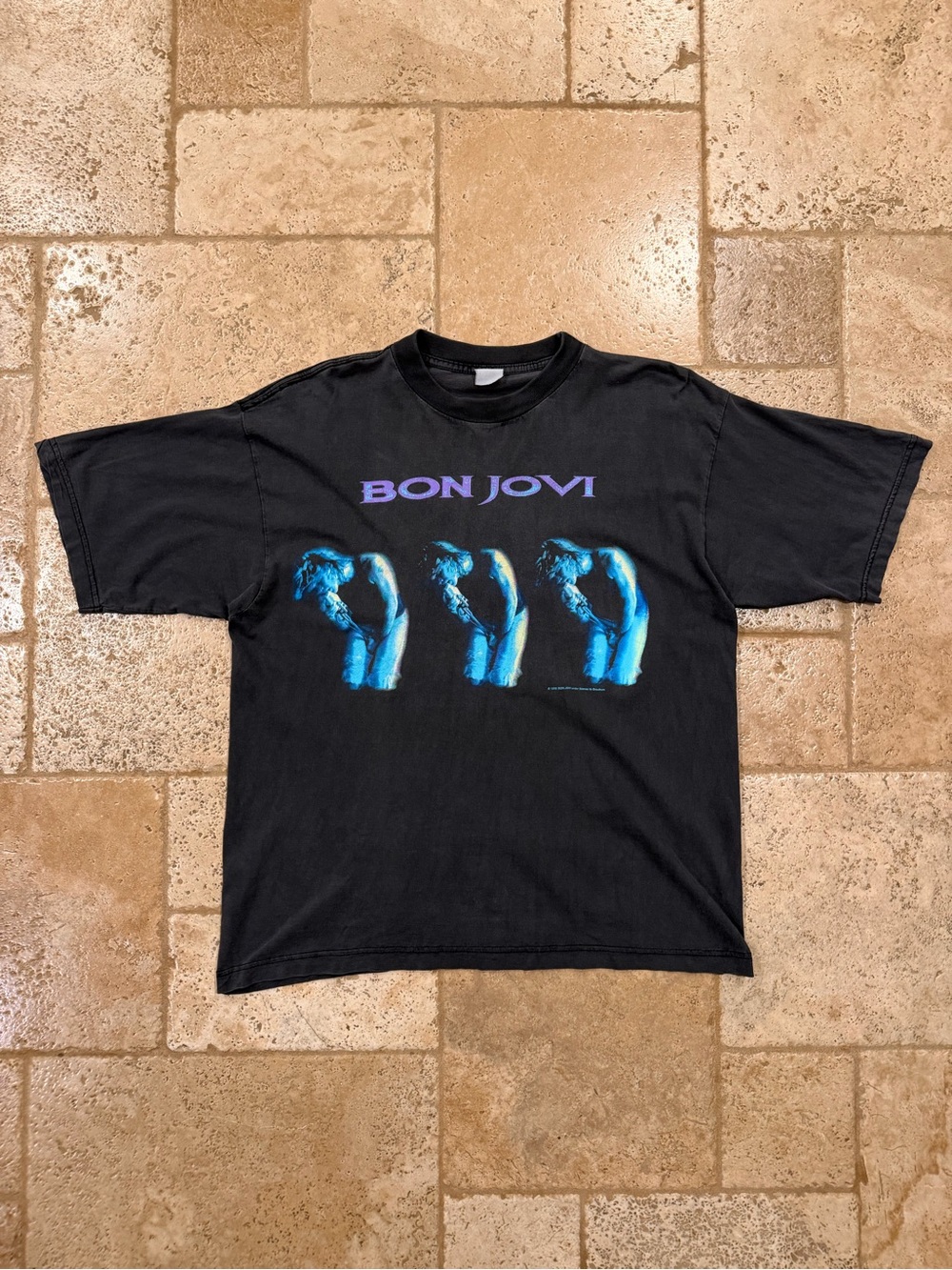 Vintage Bon Jovi 1995 World Tour Faded Band Tee - Picture 3 of 15